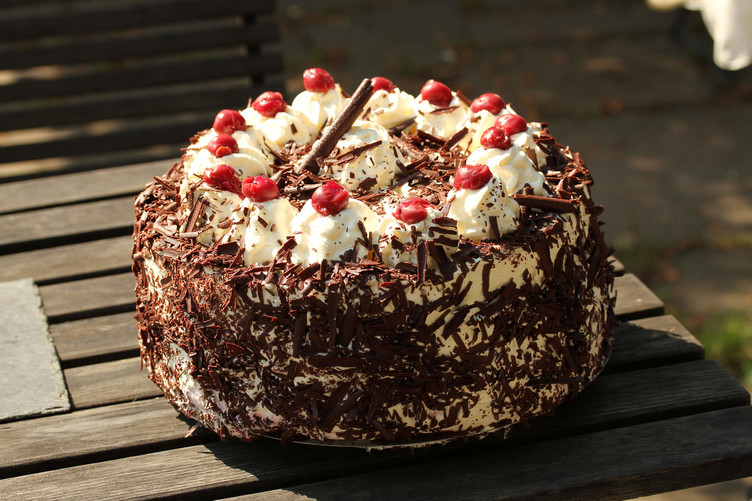 Köstliche Verführung: Die Schwarzwälderkirschtorte - ein Genuss aus dem Schwarzwald