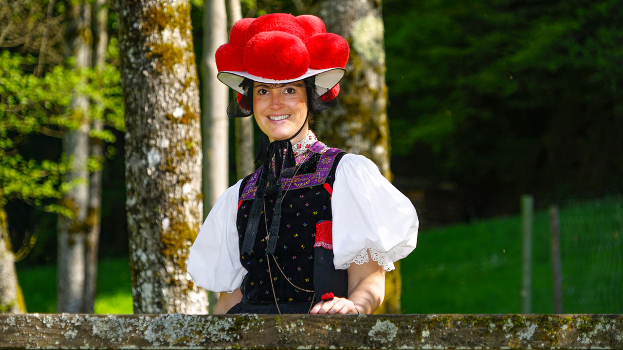 Bollenhut Mai Kirnbach, Mädchen