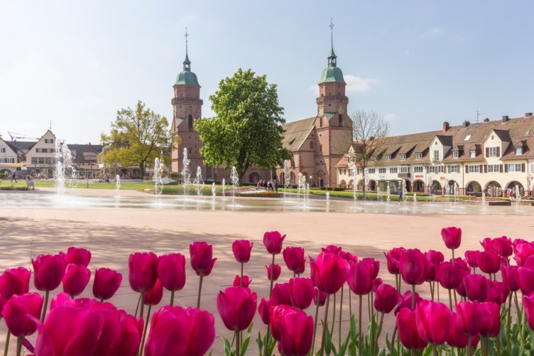 Marktplatz Freudenstadt: Seine 219 x 216 Meter machen ihn zum größten seiner Art in Deutschland.