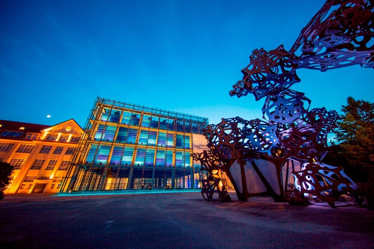 ZKM - Zentrum für Kunst und Medien