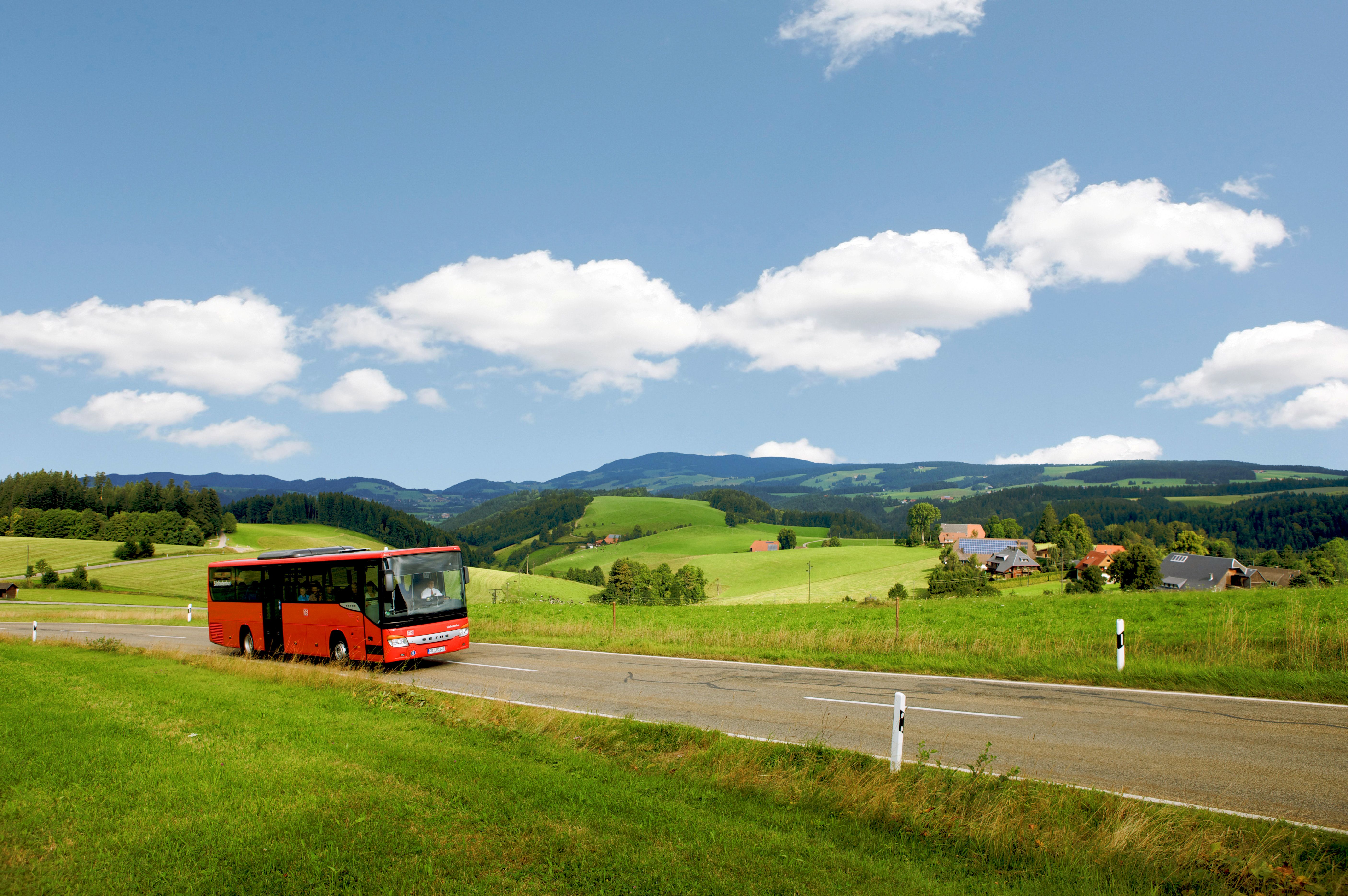 Unterwegs mit dem Bus im Schwarzwald